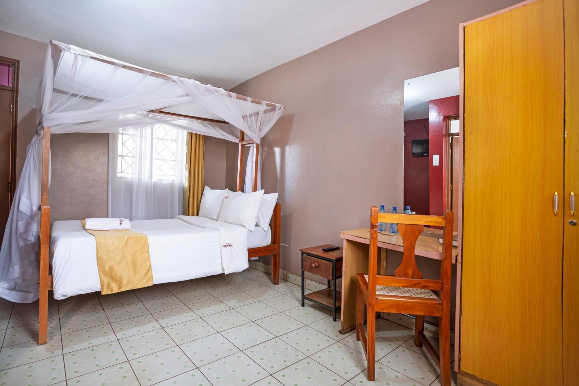 Melvic Hotel Kisumu Exterior photo