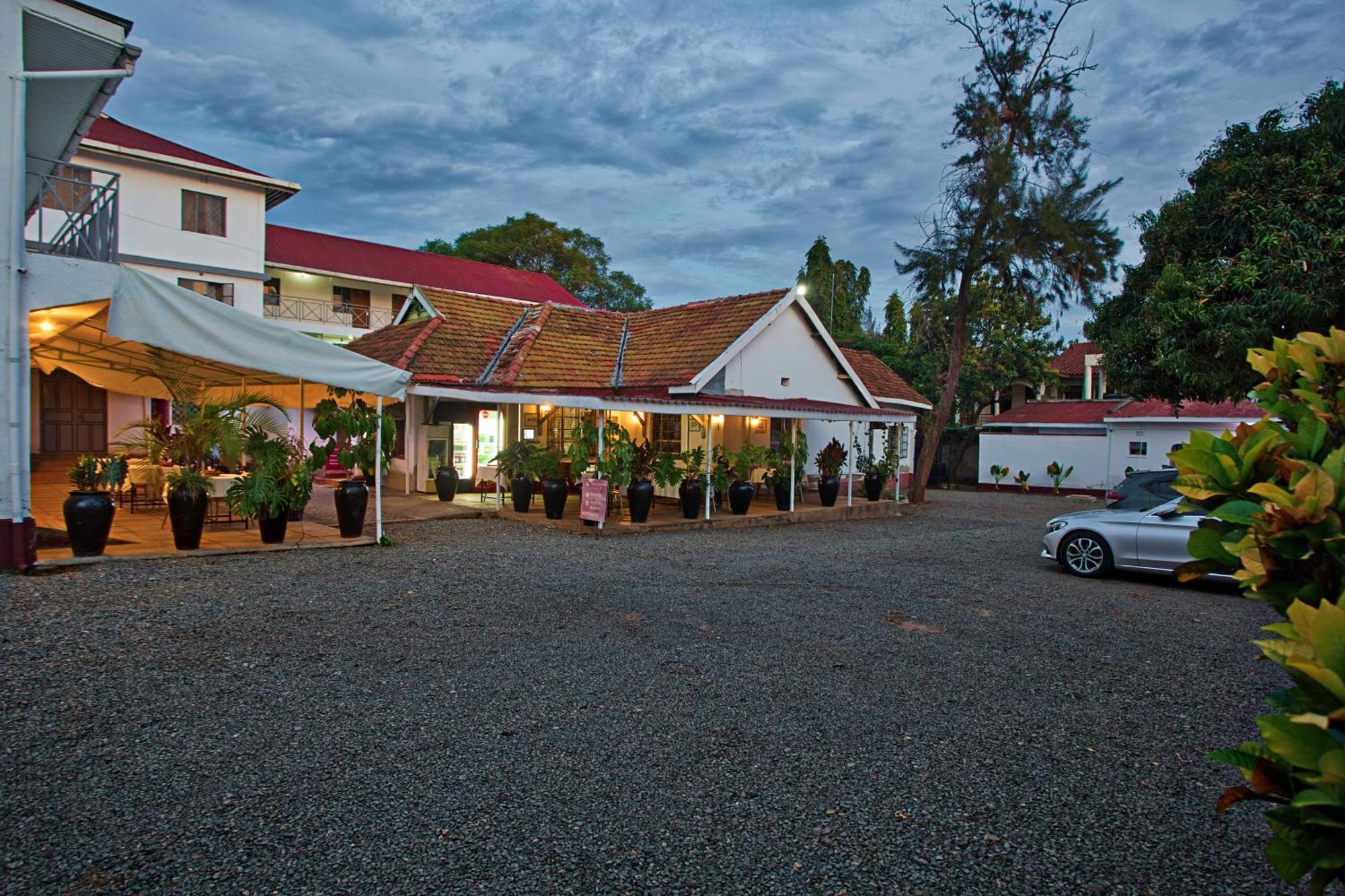 Melvic Hotel Kisumu Exterior photo