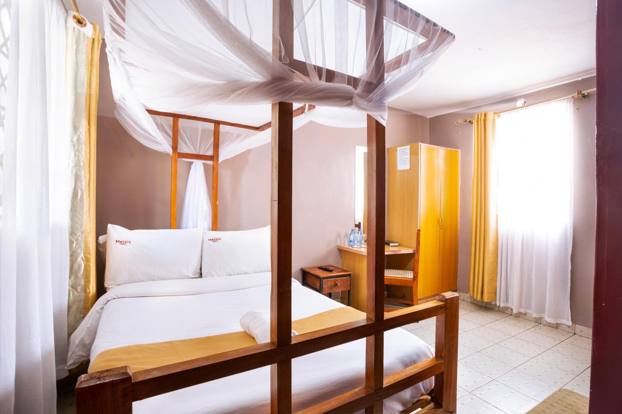 Melvic Hotel Kisumu Exterior photo